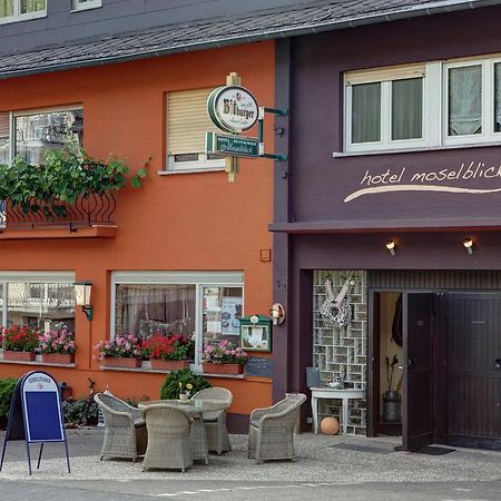 Hotel Restaurant Moselblick Wintrich Exterior photo